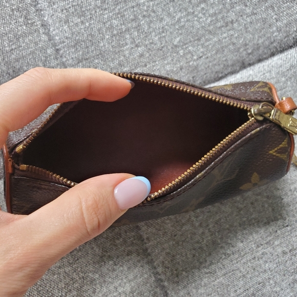 Authentic Vintage Louis Vuitton Monogram Mini Papillon Cylinder Bag - Picture 7 of 14